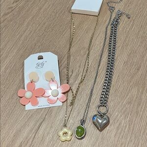 4pcs-Retro Flower Earrings & Mixed Metal Necklace Set